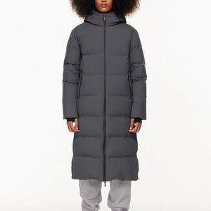 Aritzia WATERPROOF SUPER PUFF.